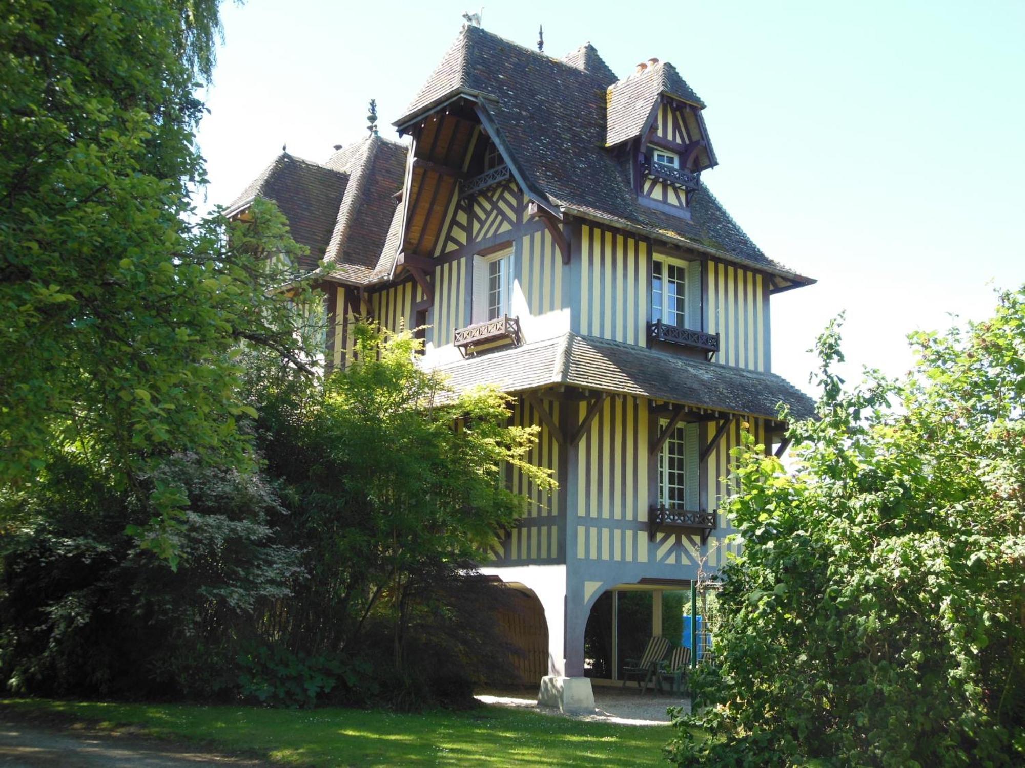 Maison D'Hotes Il Etait Une Fois Pont-Évêque Exteriér fotografie